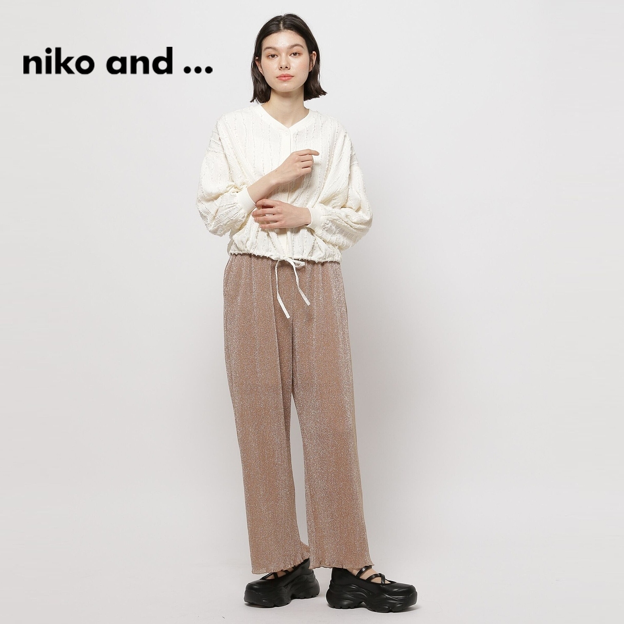 niko and…短外套女2024春季新款抽绳圆领宽松休闲夹克衫107824-图3