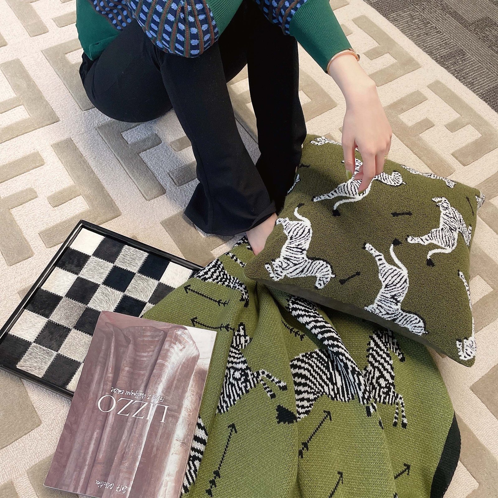 Texdream态度 橄榄绿斑马沙发盖毯抱枕卧室空调午睡针织毯可机洗