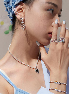 何方HEFANG魔法奇遇短项链轻奢