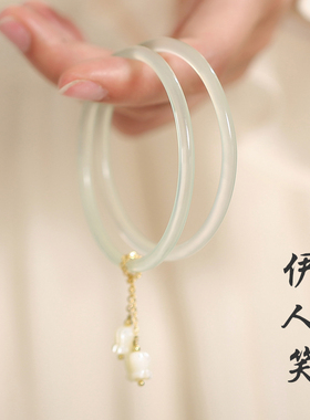 女叮当镯一对玛瑙手镯叠戴玉镯