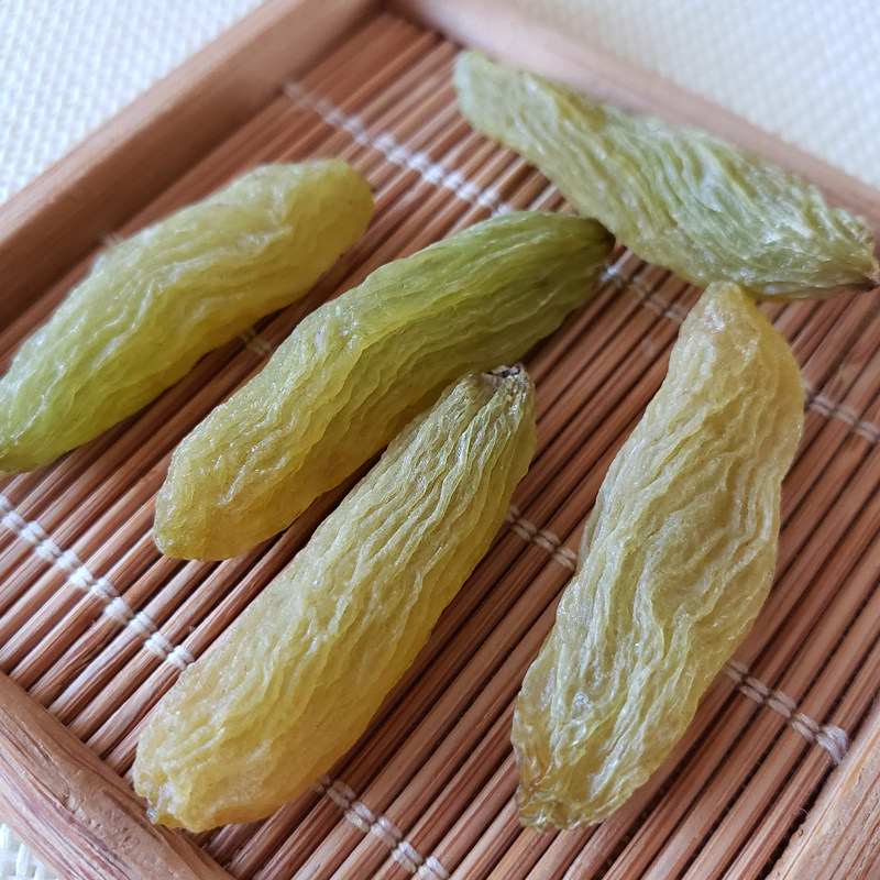 新疆特产绿香妃超大颗玫瑰香葡萄干 斤斤喂葡萄干