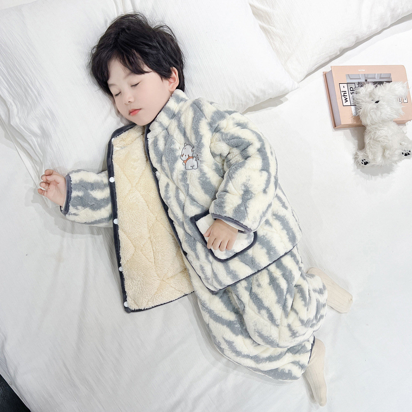 儿童睡衣男孩2025新款秋冬季三层夹棉加绒加厚冬款男童珊瑚绒套装,淘宝优惠券,粉丝福利购,淘宝优惠卷