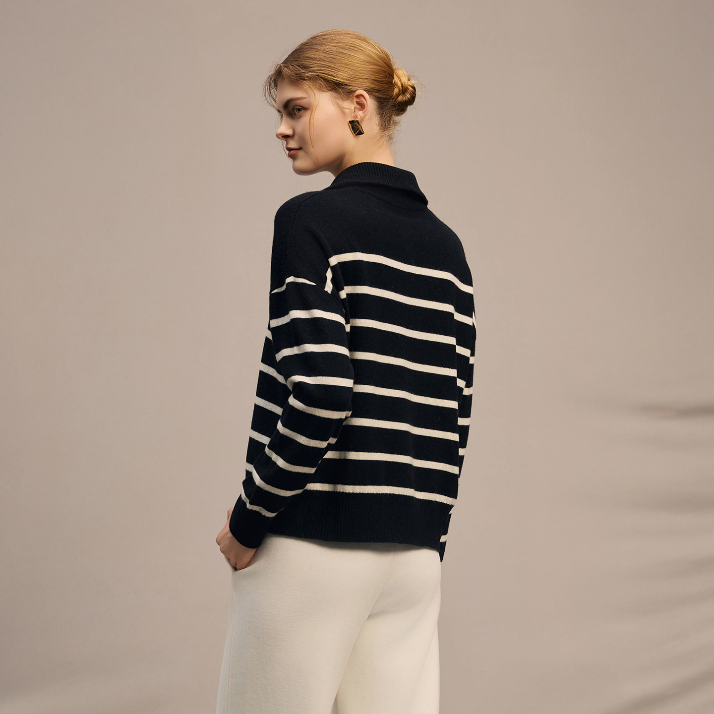 鹿王100%山羊绒衫女半拉链翻领条纹针织衫毛衣内搭保暖25年秋冬新,淘宝优惠券,粉丝福利购,淘宝优惠卷