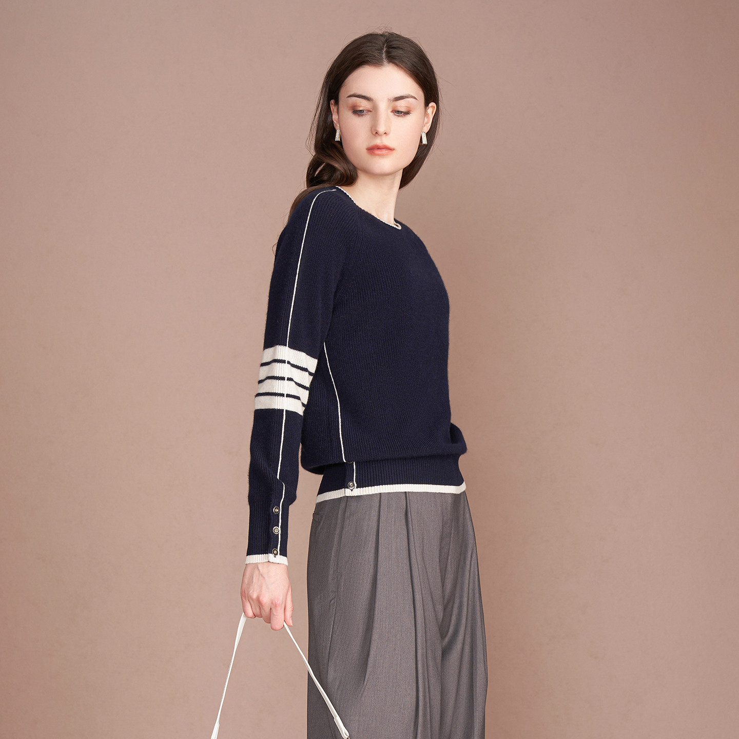 鹿王100%纯羊绒衫女士圆领单元宝组织女百搭保暖套头衫春秋新款,淘宝优惠券,粉丝福利购,淘宝优惠卷