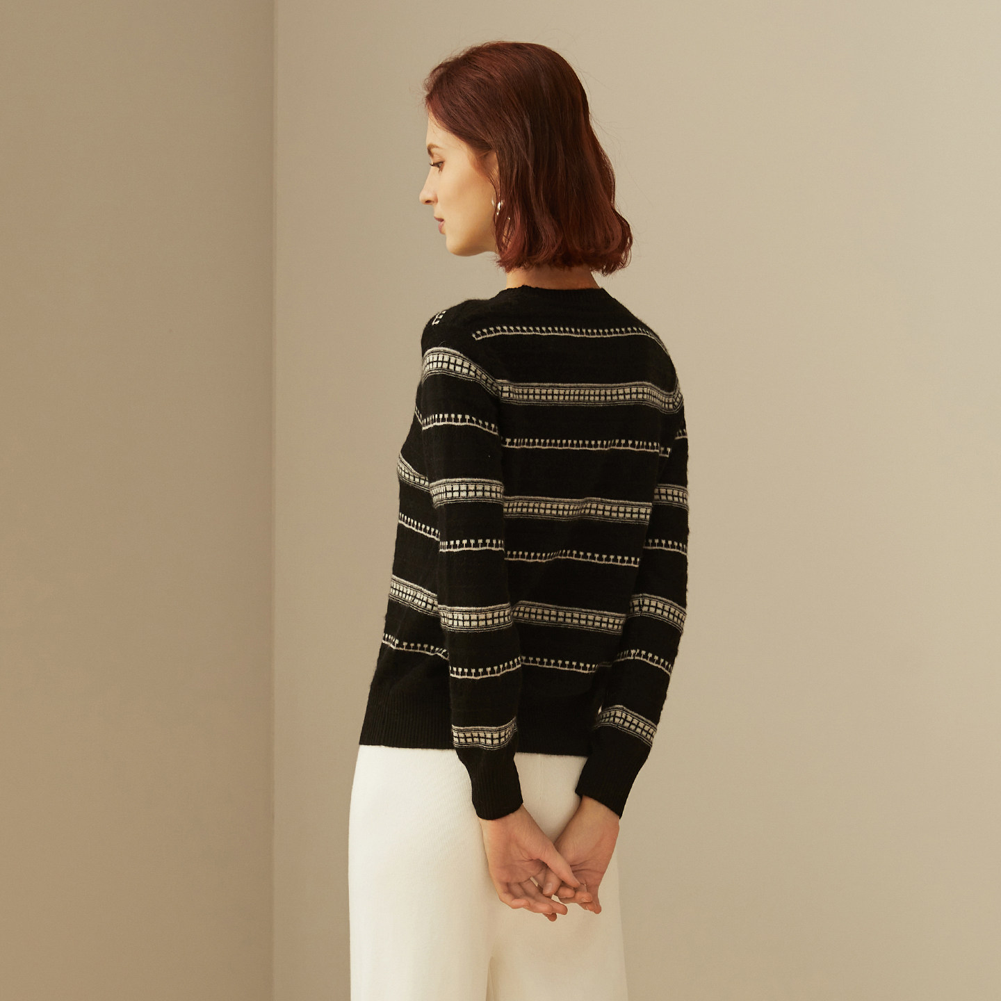 鹿王100%纯山羊绒衫女士圆领针织套头毛衣简约百搭保暖秋冬新款,淘宝优惠券,粉丝福利购,淘宝优惠卷