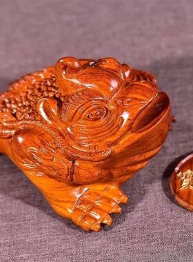 花梨雕刻三足金蟾摆件实木