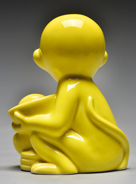 黄色陶瓷猴摆件化解补角玄关客厅