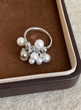 设计感大小珍珠花朵戒指女复古轻奢个性时尚潮流百搭爆米花食指戒