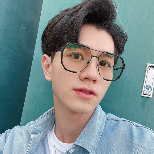 Светло -чувствительные цветовые очки.