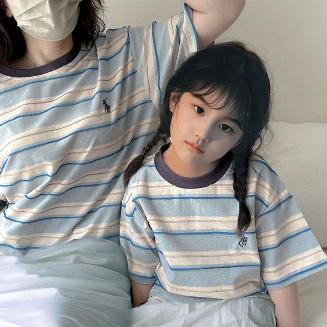 Different parent-child outfits striped mother-daughter mother-child family of three and four summer 2025 new embroidered T-shirt short sleeves