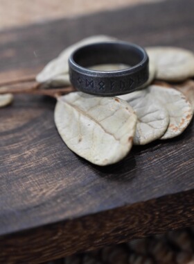 轻奢简约欧美风潮流钛钢戒指饰品