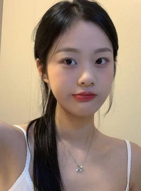 【慕奈】简约设计感气球小狗项链女2026新款爆款颈链高级感配饰品