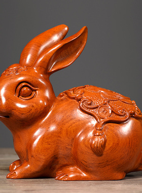 精雕细刻客厅兔子花梨木中式