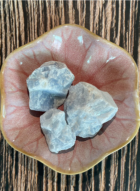 天然方解石原石白色蓝色