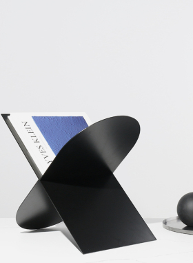 简约现代风金属样板房间陈设摆件