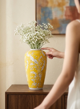 新中式黄色陶瓷手绘花纹花瓶摆件