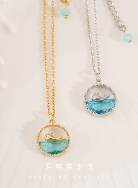 B一汪清泉小海豚泡泡水晶项链