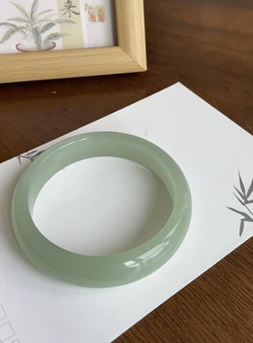 东陵玉手镯女款细圆条镯少女年轻款玉石晴水色美人镯和田玉平替