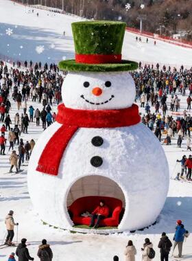 仿真绿雕工艺品定制户外景区滑雪场绿雕雪人造型景观网红打卡装置