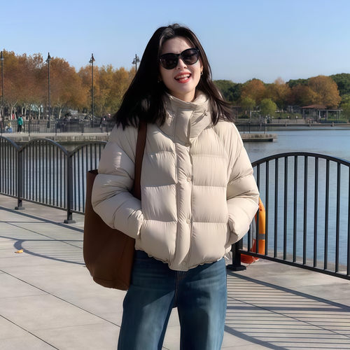 90白鸭绒云朵感泡芙羽绒服女短款秋冬季新款加厚连帽面包服小外套 - 图3