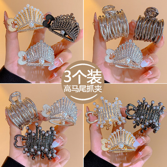 Высокий хвост, фиксированный головной убор с заколкой-заколкой