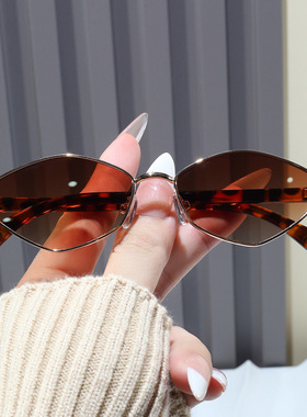 日系cherrykoko小框菱形不规则太阳镜新款多边形太阳眼镜猫眼ins