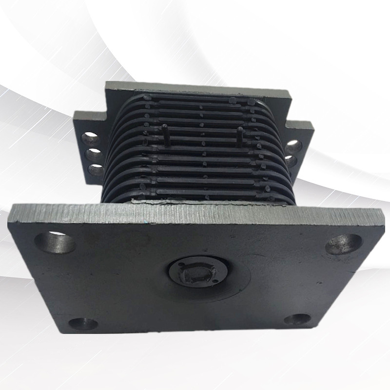 适用于重汽豪沃橡胶支座豪沃a7金王子橡胶支座厚钢板胶墩原厂配件