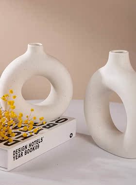 北欧风圆圈陶瓷花瓶摆件