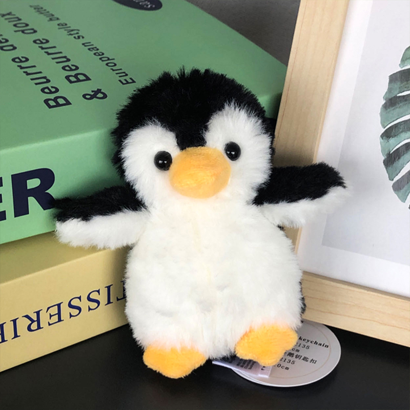 Apricot Lamb小企鹅包挂件公仔女生钥匙扣可爱玩偶毛绒包包车挂饰 - 图1