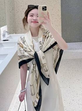 富家千金度假风白色链条丝巾披肩