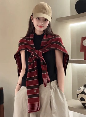 红棕撞色条纹针织披肩叠穿外搭