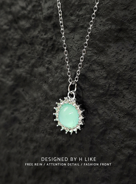 日韩新款湖水绿宝石钛钢吊坠十字链条锁骨项链女士时尚气质高级新