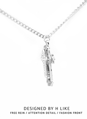 暗黑哥特十字架项链吊坠情侣钛钢