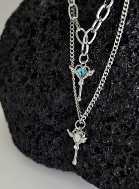 轻奢钛钢十字架天使翅膀锁骨链