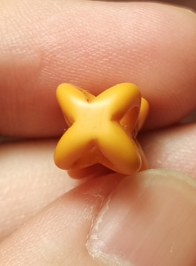 牧区古玩8.5*17mm老黄色料器树脂手工打磨金刚杵咒点图腾背云挂件