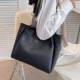 2026 Summer New Large Capacity Simple Women's Bag Commuting Niche Versatile Shoulder Bag Tote Bag