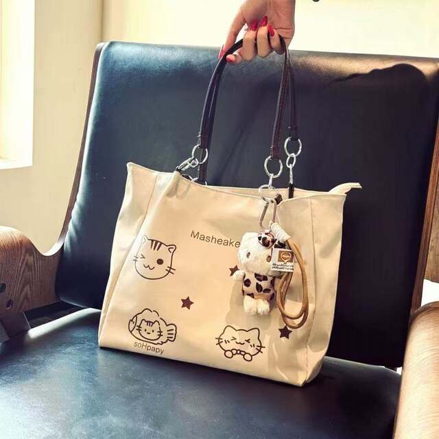 2025 New Fashion Casual Handbag Versatile Commuting Tote Bag Large Capacity Student Class Shoulder Underarm Bag