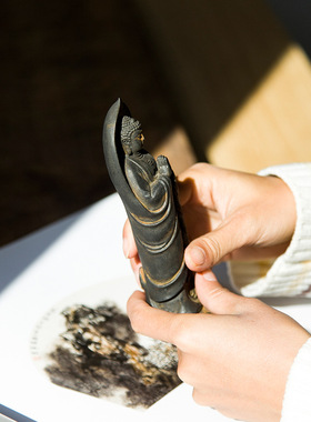 禅意新中式站立双手合十如来佛祖