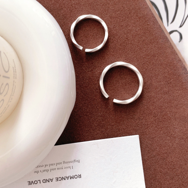 French thread ring sterling silver luxury cool jewelry
