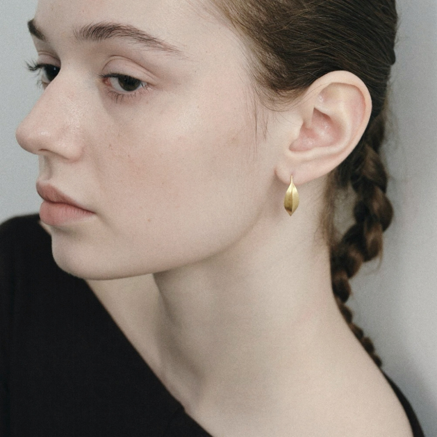 法式木果拉丝耳环垂坠轻奢极简金银色个性手工小众设计高级感饰品,淘宝优惠券,粉丝福利购,淘宝优惠卷