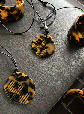 豹纹项链手镯皮绳复古手工高级感