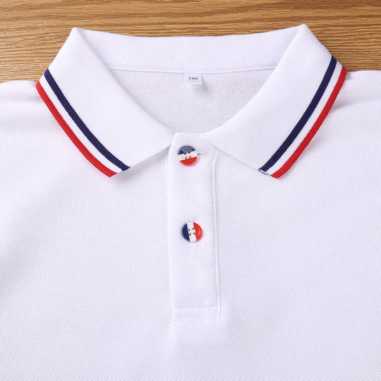 Der Schuluniformtest empfiehlt Klassenuniformen für Grund- und weiterführende Schüler