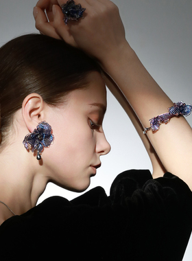 【2026新款】ATRIAL SENSING蓝紫色绒蒿花朵珍珠手链优雅拼接手环
