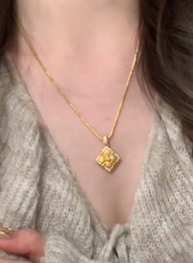 钻石之乡实验室人工培育钻意大利中古拉丝工艺布家四叶草双面戴项