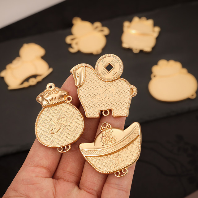 Handmade Song brocade pendant, new style Chinese style accessories, cheongsam, Hanfu, pressed lapel accessories, diy bag cloth base blank