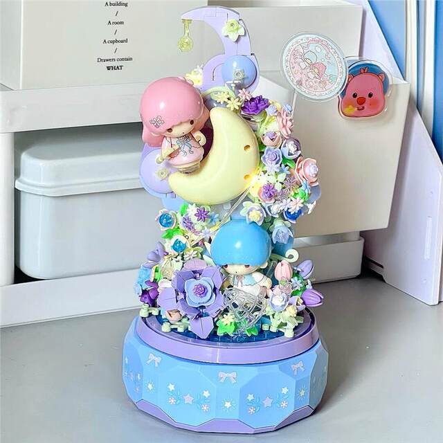 Hello Kitty Gemini Sanrio Music Box Moonlight Club Assembling Fun High Building Blocks Educational Toy Birthday Gift