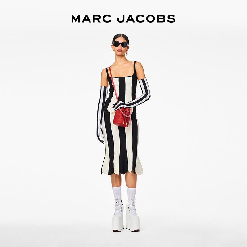 【折扣】MARC JACOBS MJ BUCKET迷你牛皮纯色水桶包-图2