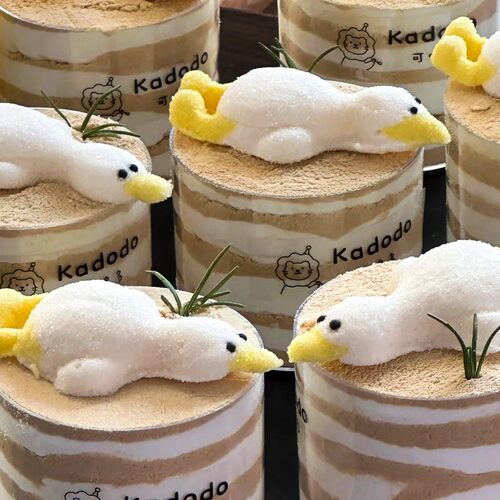 棉花糖蛋糕装饰3d熊猫可爱卡通小黄鸭兔子躺平鸭动物糖果软糖摆件 - 图3