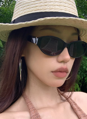 港风复古椭圆猫眼墨镜女潮2025新款高级感方圆脸显脸小太阳眼镜男