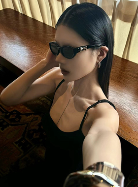 jennie猫眼小框珍珠挂坠墨镜女潮